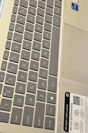 New Laptop HP Envy X360 8GB Intel Core I5 SSD 512GB