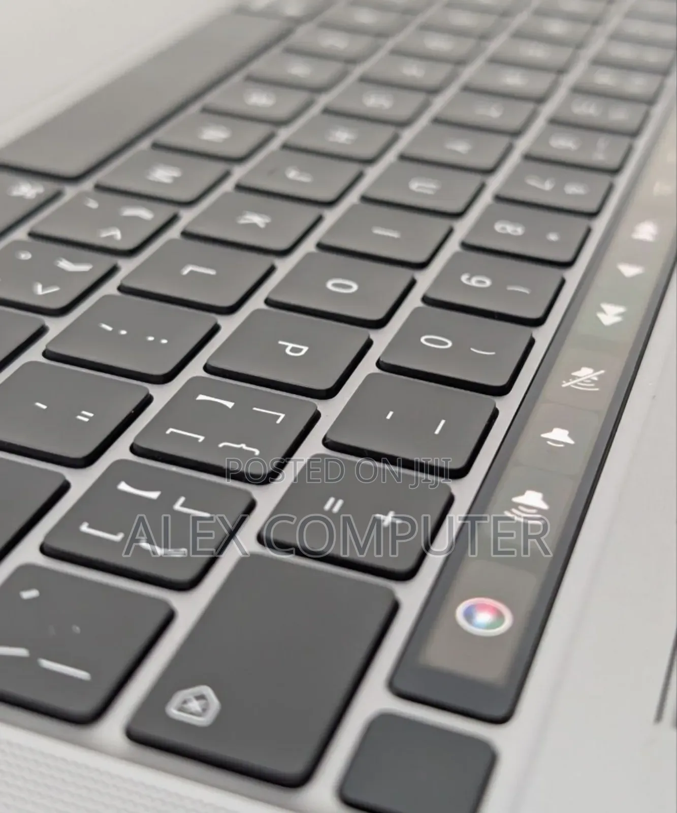 New Laptop Apple MacBook Pro M1 8GB Apple M1 Pro SSD 256GB