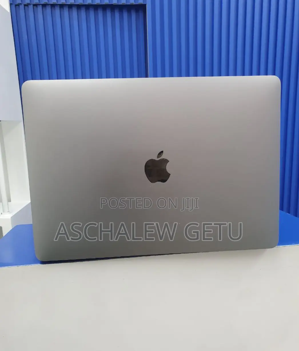 New Laptop Apple MacBook Pro 2019 8GB Intel Core I5 SSD 256GB