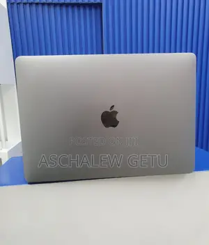 New Laptop Apple MacBook Pro 2019 8GB Intel Core I5 SSD 256GB