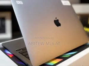 New Laptop Apple MacBook Air 2020 M1 8GB Apple M1 SSD 256GB