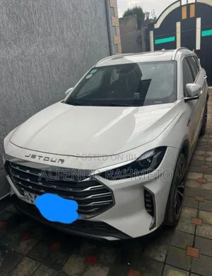 Photo - Jetour X70 Plus 2022 White