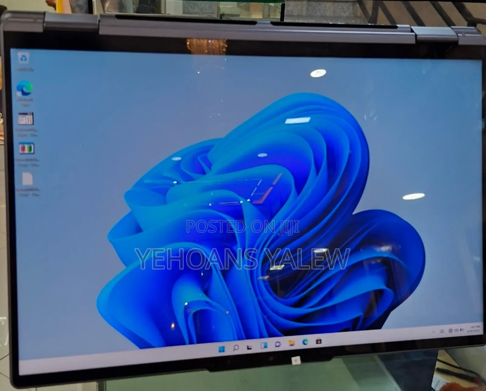 New Laptop Lenovo Yoga 7i 16GB Intel Core I7 SSD 512GB