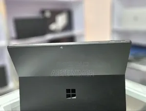 New Laptop Microsoft Surface Pro 4 8GB Intel Core I7 SSD 256GB