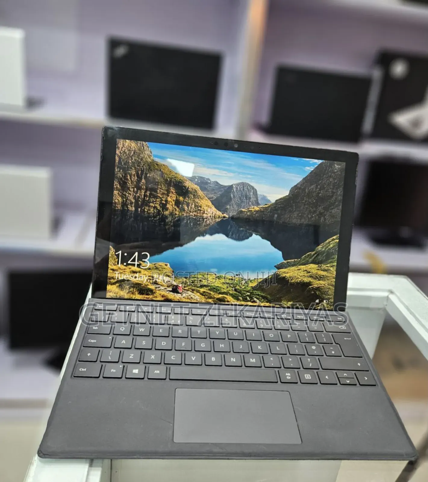 New Laptop Microsoft Surface Pro 6 8GB Intel Core I7 SSD 256GB