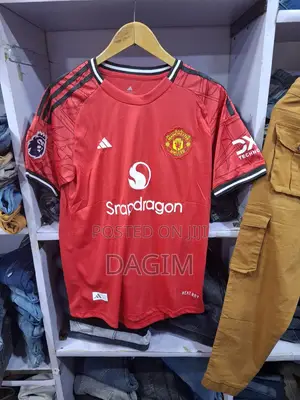 Photo - New Manchester United 2025/26 Kit
