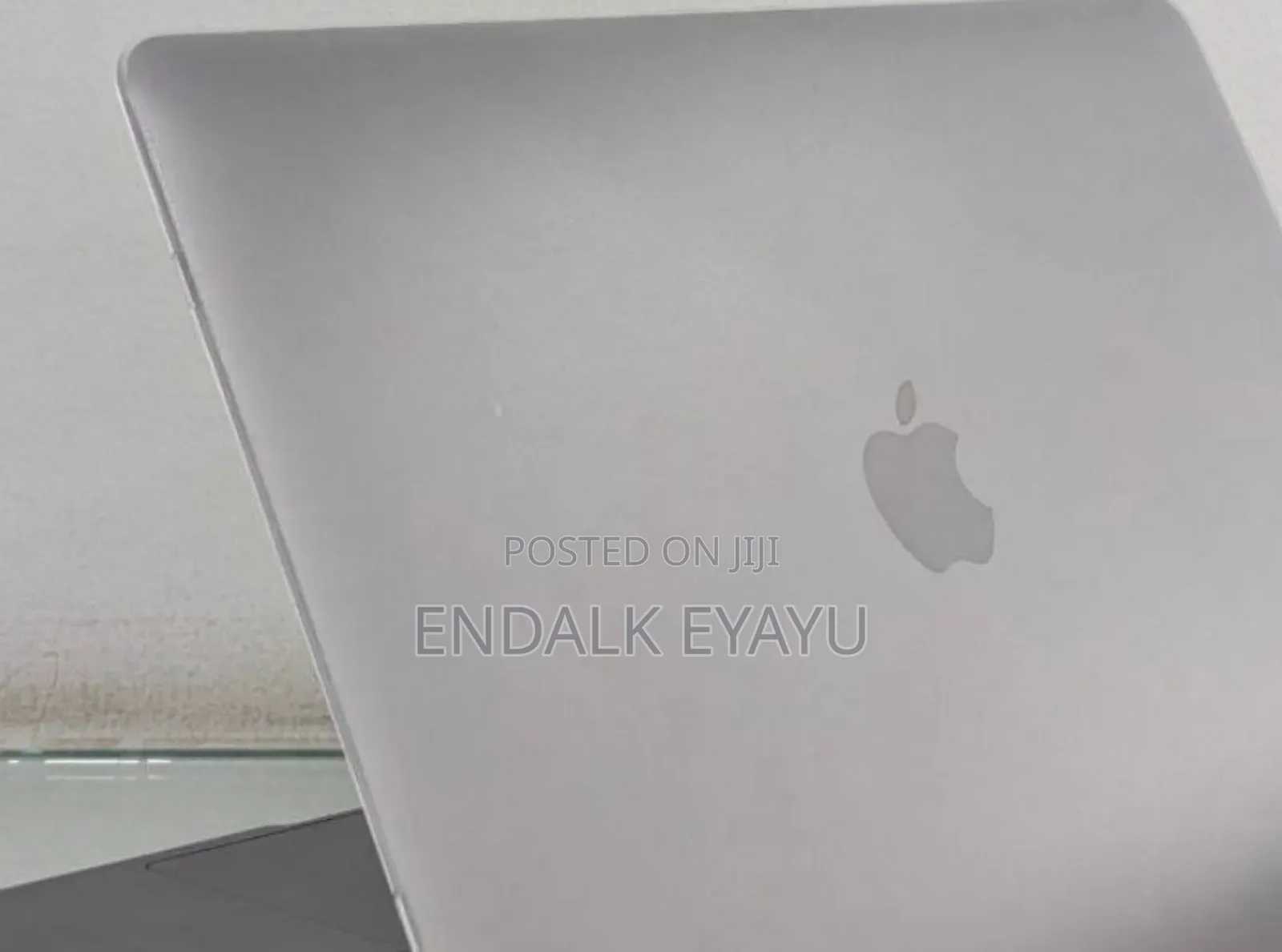 New Laptop 8GB Apple M1 Pro SSD 256GB