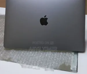 New Laptop Apple MacBook Pro 2020 16GB Intel Core I5 SSD 512GB