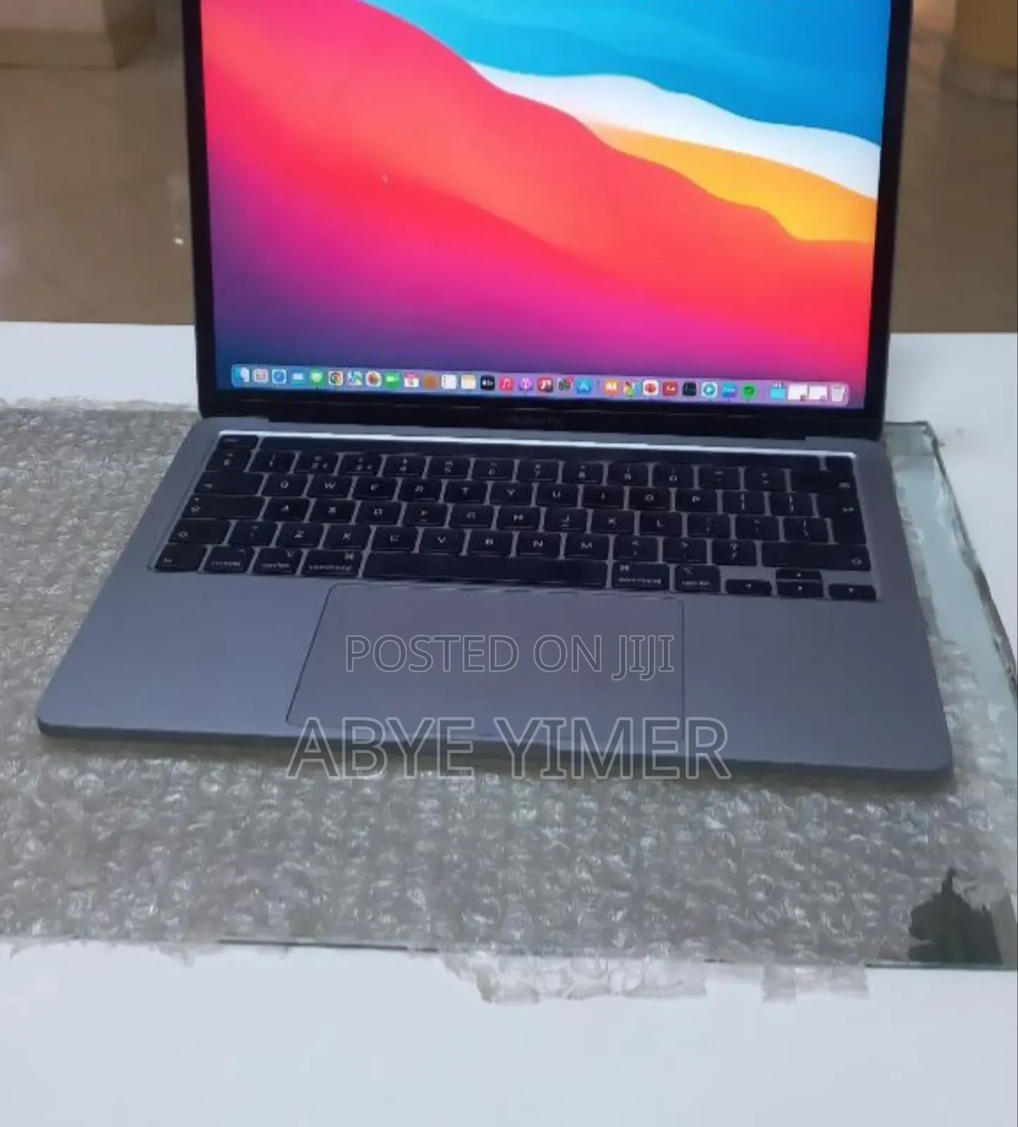 New Laptop Apple MacBook Pro 2020 16GB Intel Core I5 SSD 512GB