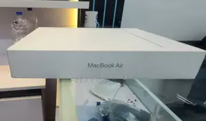 New Laptop Apple MacBook Air 16GB Apple M1 SSD 256GB