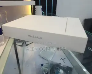 New Laptop Apple MacBook Air 16GB Apple M1 SSD 256GB