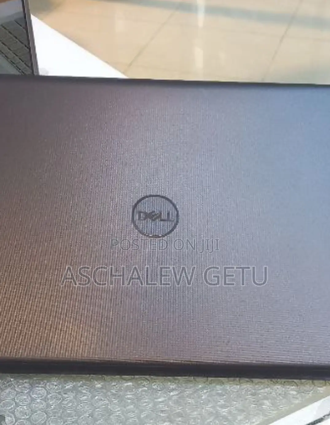 New Laptop Dell Vostro 3520 8GB Intel Core I5 SSD 1T