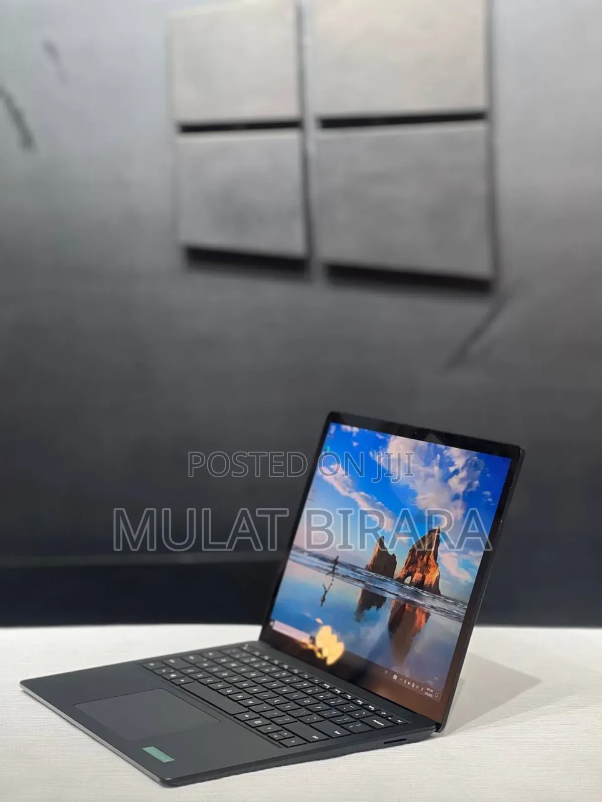 New Laptop Microsoft Surface 16GB Intel Core I7 SSD 512GB