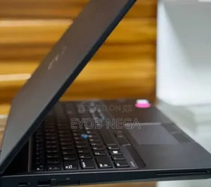 Laptop Dell Latitude 5310 36GB Intel Core I7 SSD 1T