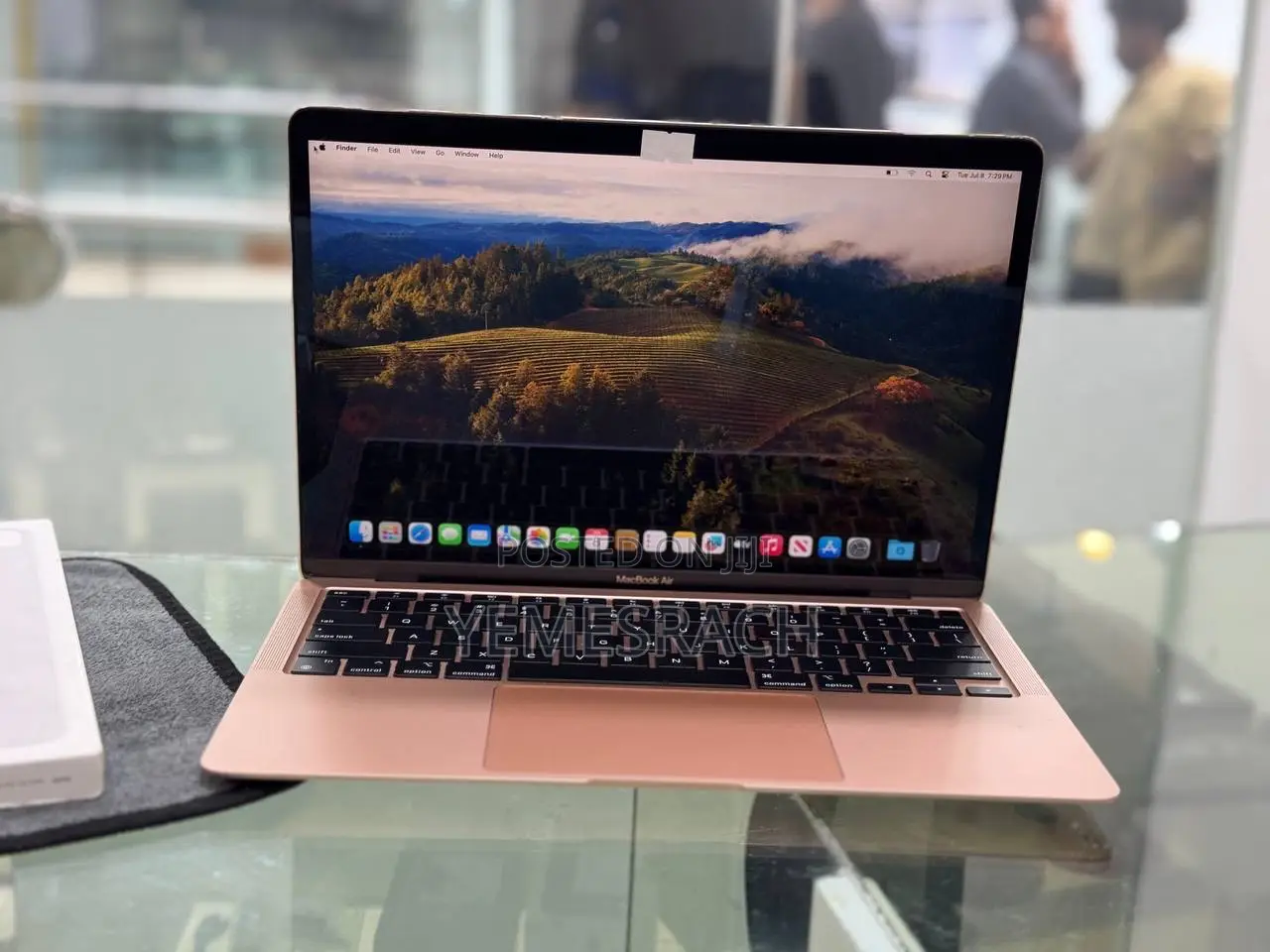 New Laptop Apple MacBook Air 2020 M1 8GB Intel Core I7 SSD 512GB