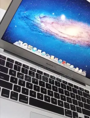 Photo - New Laptop Apple MacBook 4GB Intel Core I5 SSD 128GB