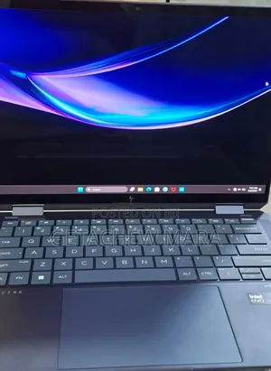 Photo - New Laptop HP Spectre 16GB Intel Core I7 SSD 1T