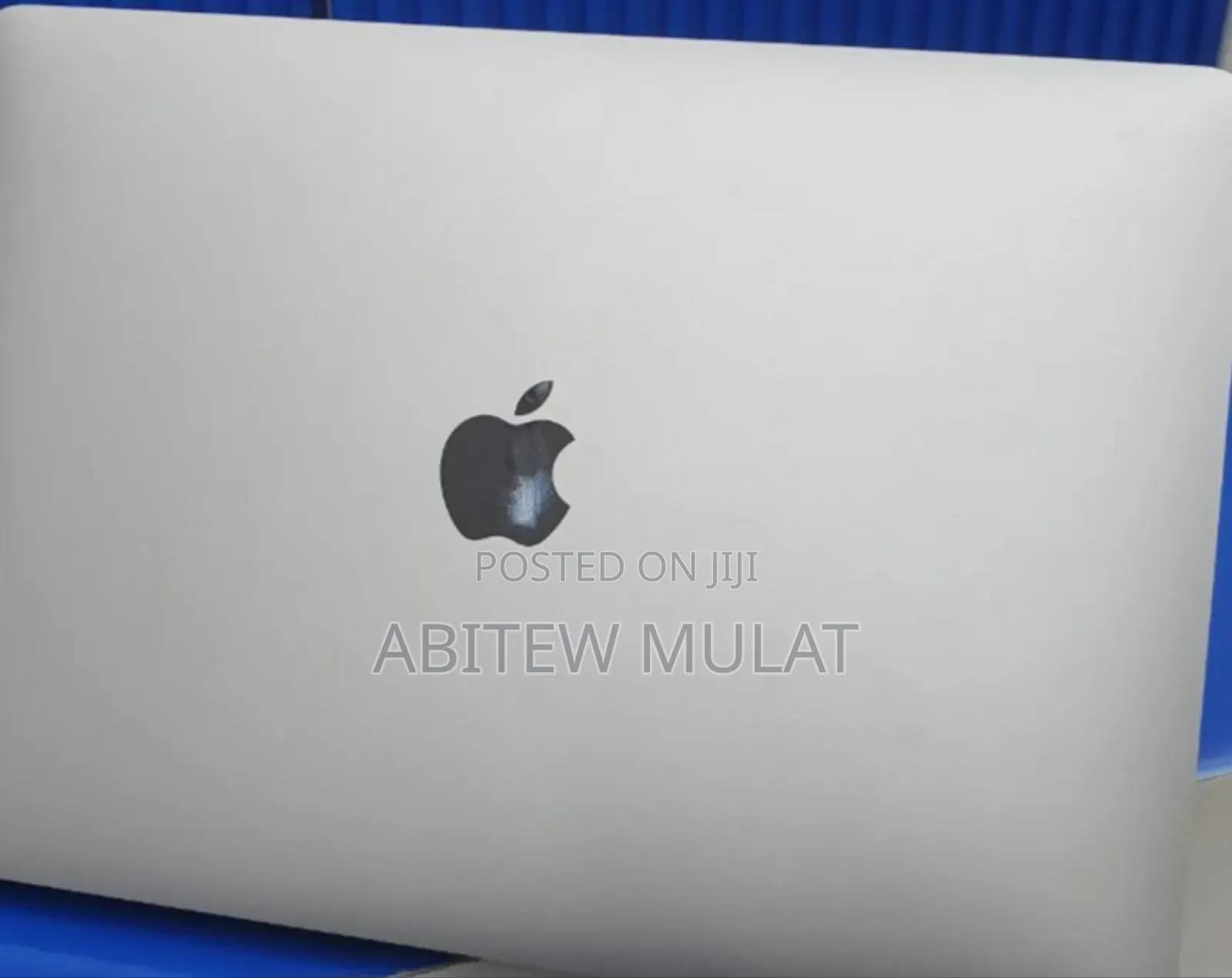 New Laptop Apple MacBook Air 2020 M1 8GB Apple M1 SSD 256GB
