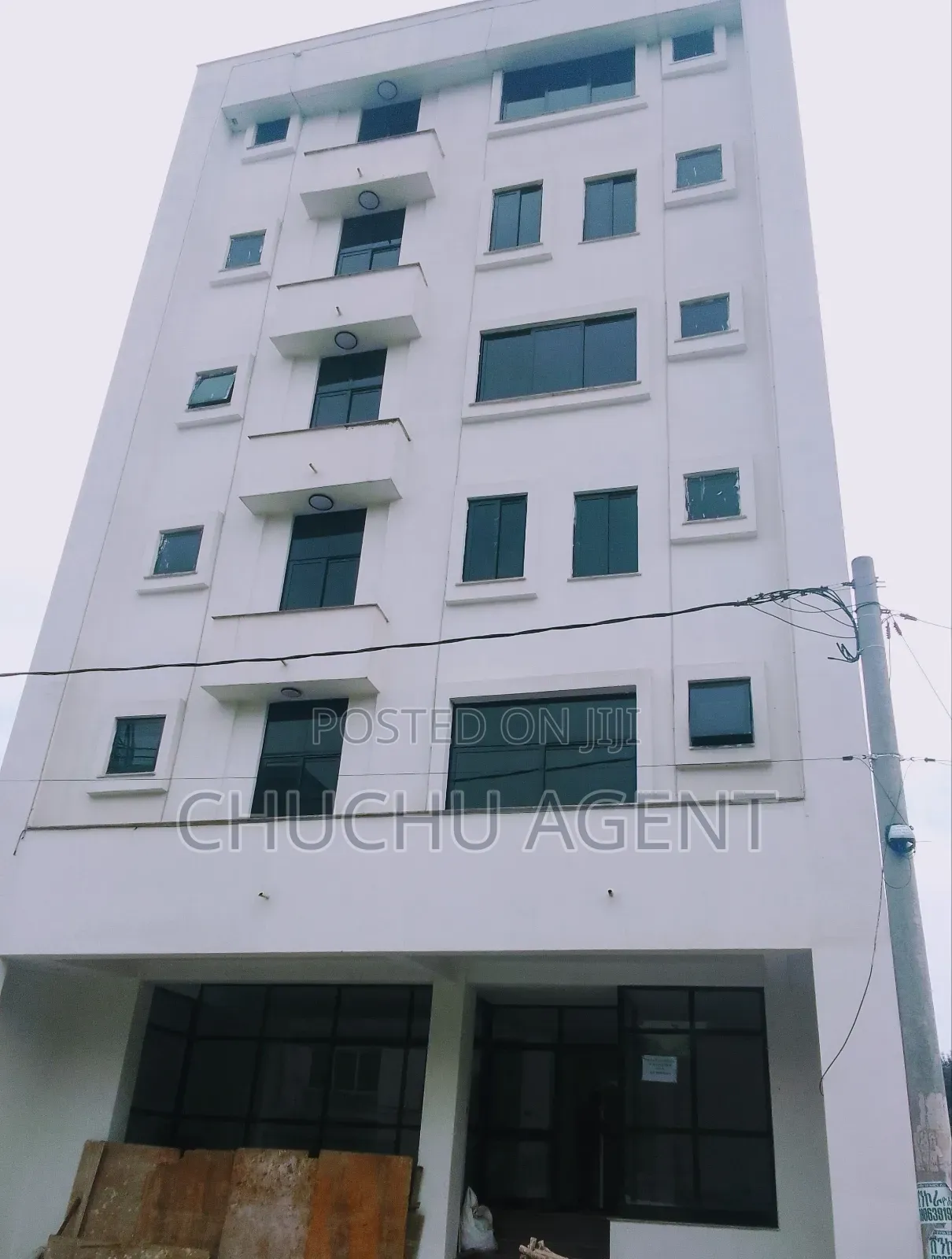 20bdrm Apartment in Bole for rent