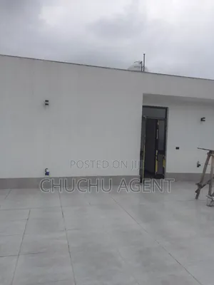 20bdrm Apartment in Bole for rent