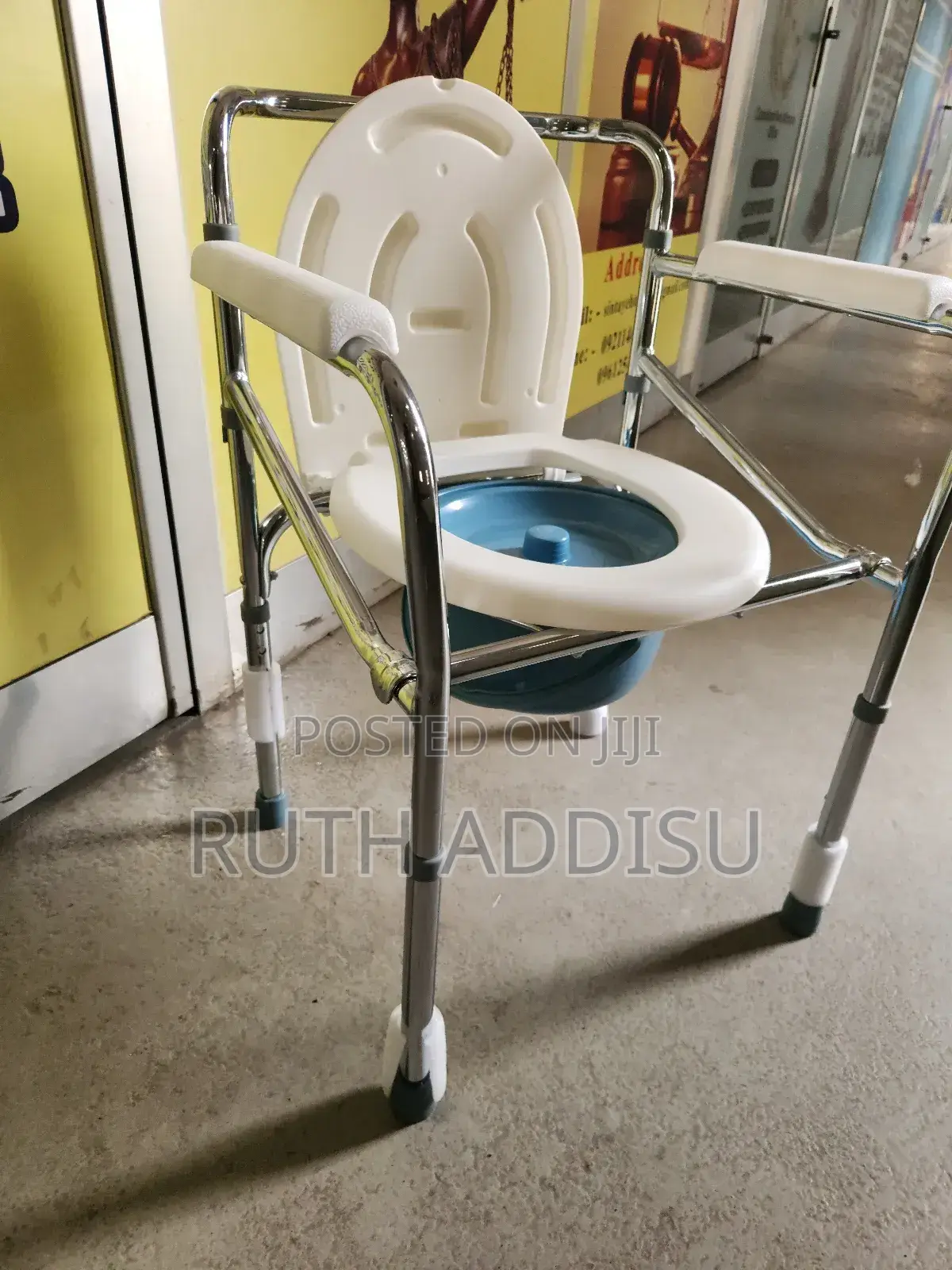 Commode Chair前面toilet Chair滿地poty Chair去過commode Chair