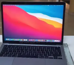 New Laptop Apple MacBook Pro 2020 16GB Intel Core I5 SSD 512GB