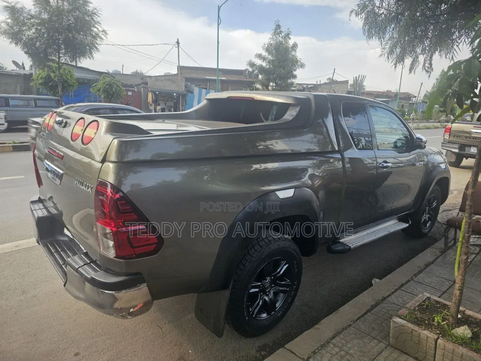 Toyota Hilux 2021 Gray