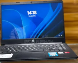 New Laptop HP Stream Notebook 8GB AMD A8 SSD 256GB