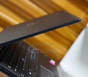 Laptop Dell Latitude 5310 32GB Intel Core I7 SSD 500GB