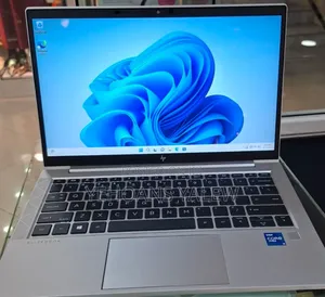 New Laptop HP EliteBook 830 8GB Intel Core I5 SSD 512GB