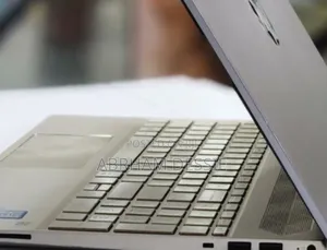 New Laptop HP Pavilion 15 8GB Intel Core I7 SSD 512GB