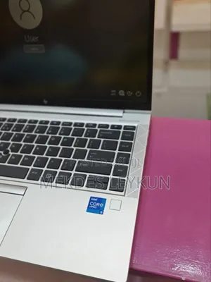 New Laptop HP 14-Dq1025cl 16GB Intel Core I5 SSD 512GB