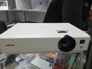 Photo - Brand New Sony Projector Model Name VPL-Dx100 Hardware