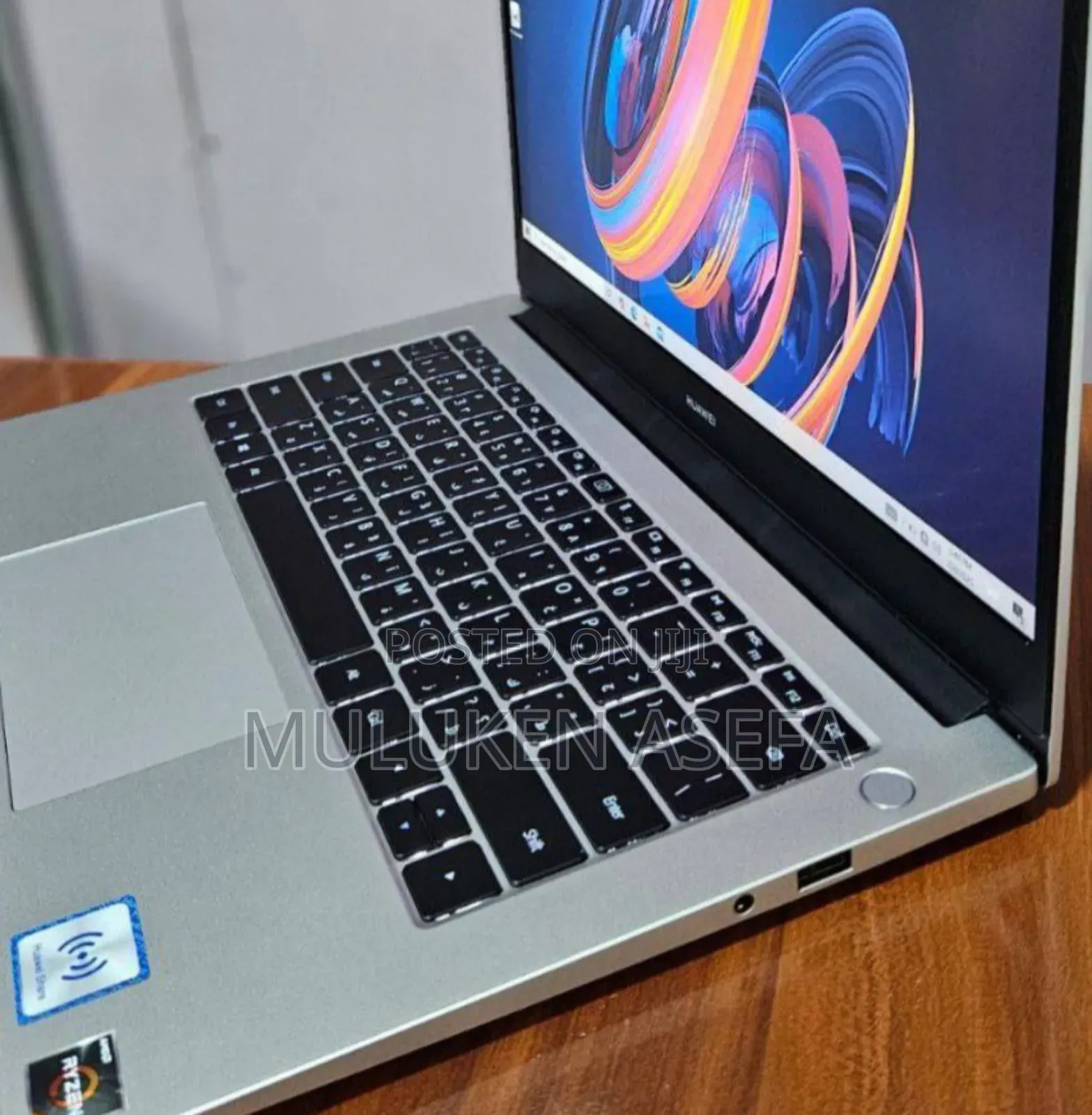 New Laptop Huawei MateBook 13 WRT-W19E 8GB Intel Core I5 SSD 512GB