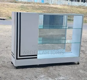 Photo - Strips Glass Display