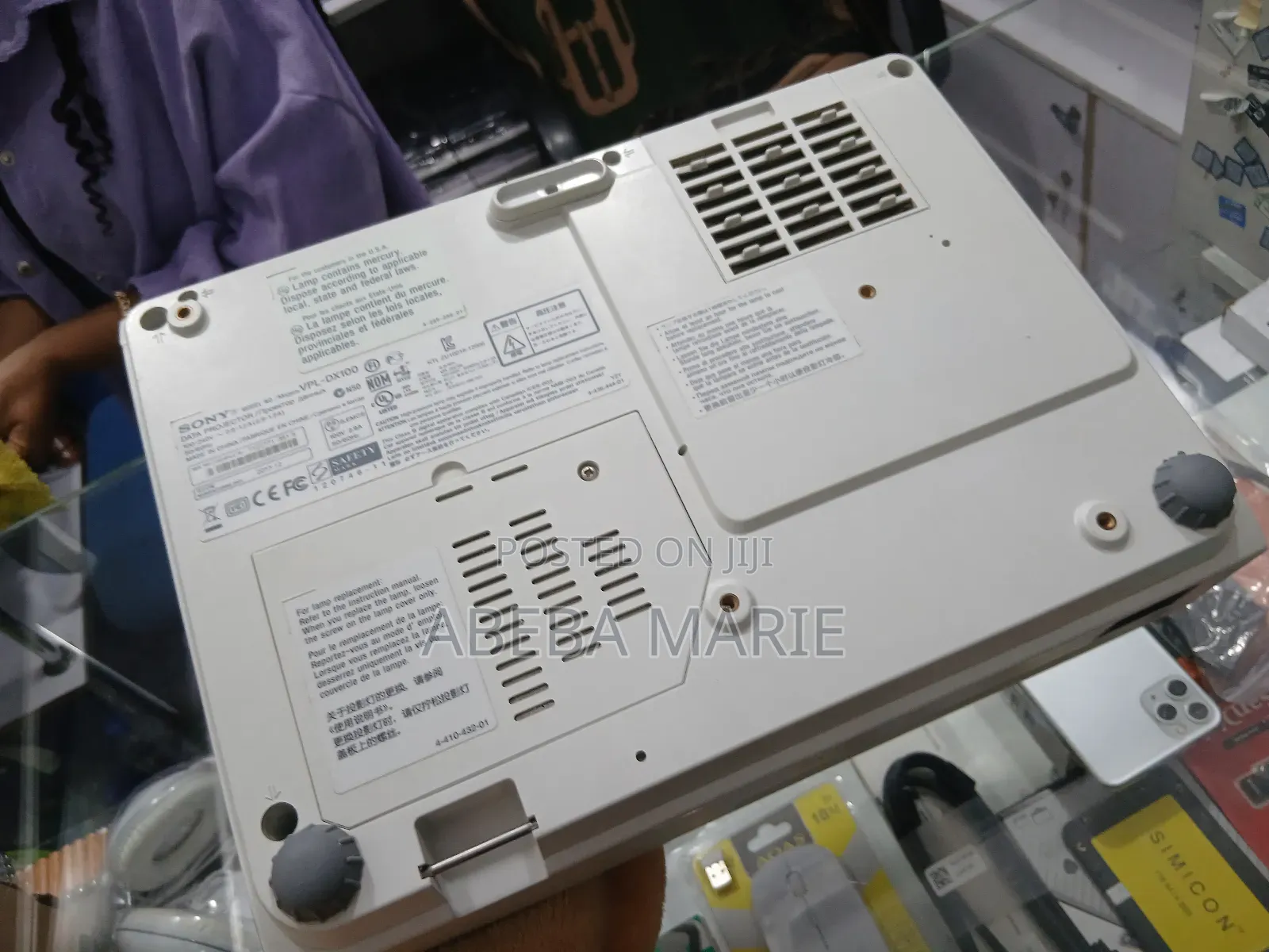 Brand New Sony Projector Model Name VPL-Dx100 Hardware