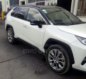Toyota RAV4 2020 White