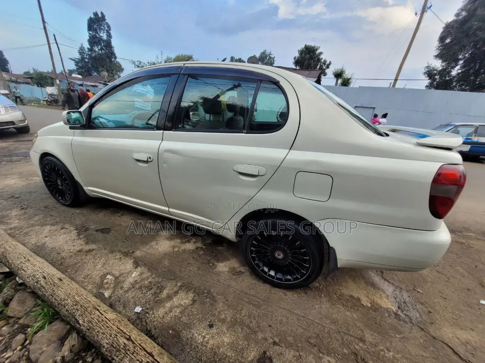 Toyota Platz 2002 Ivory
