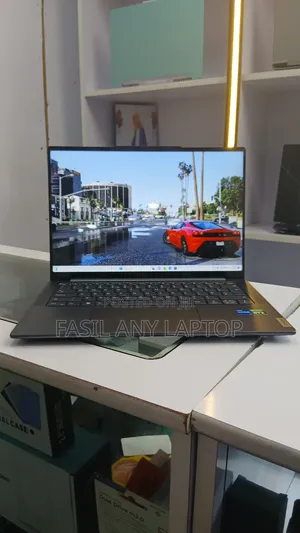 Photo - New Laptop Lenovo 6GB Intel Core I7 SSD 1T