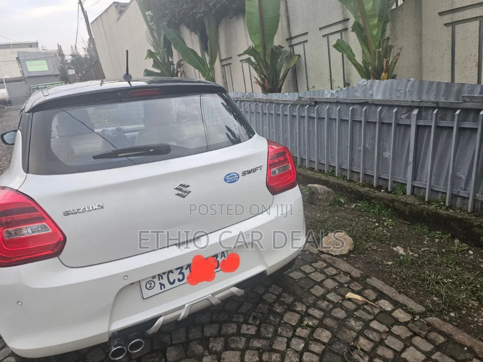 Suzuki Swift 2022 White