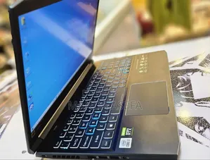 New Laptop Acer Predator Helios 300 16GB Intel Core I7 SSD 512GB