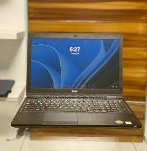 Photo - Laptop Dell 32GB Intel Core I7 SSD 1T