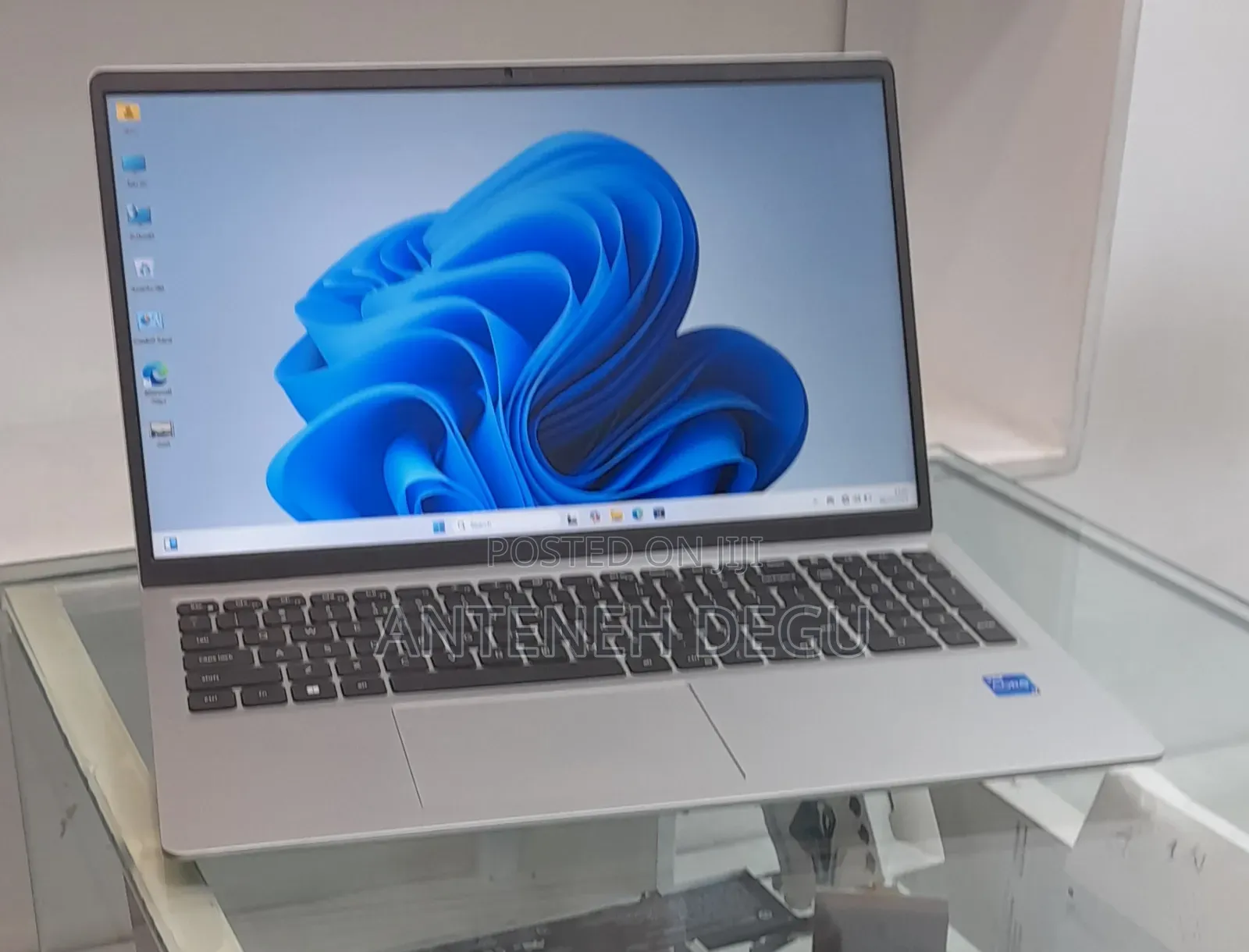 New Laptop Dell Inspiron 15 16GB Intel Core I7 SSD 512GB