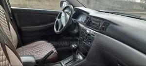 Toyota Corolla 2006 Ivory