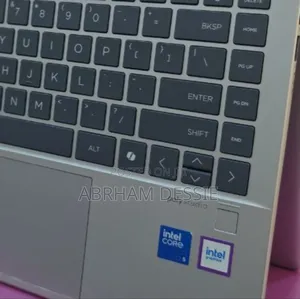 New Laptop HP Envy X360 8GB Intel Core Ultra 5 SSD 512GB