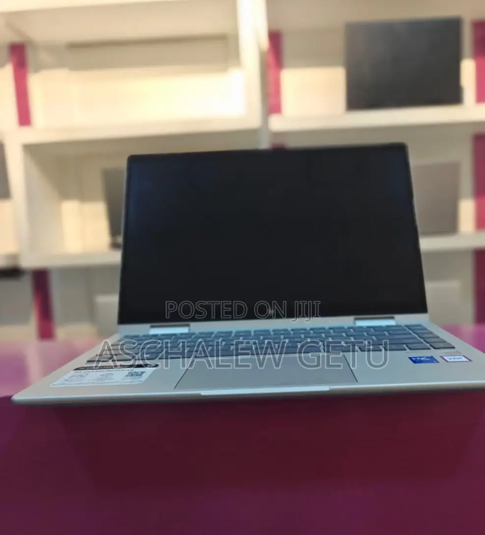 New Laptop HP Envy X360 8GB Intel Core I5 SSD 512GB