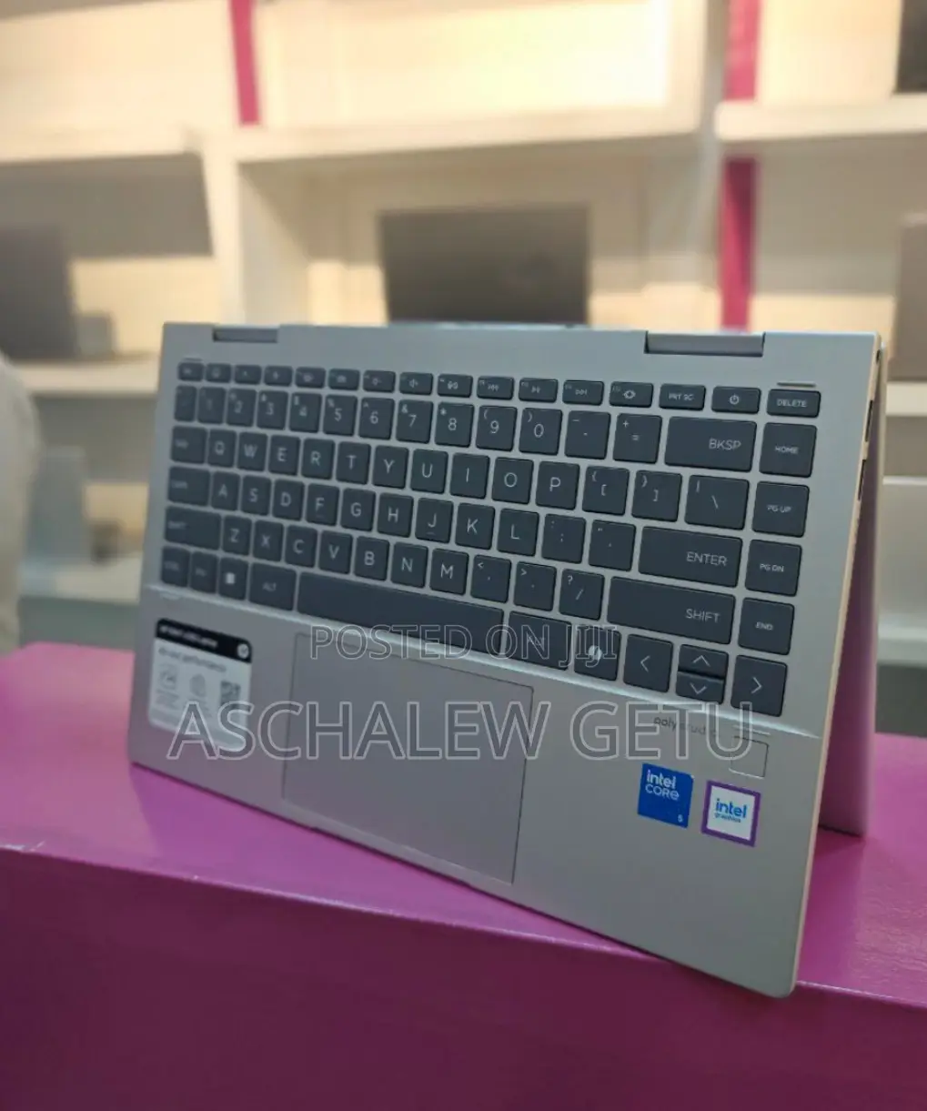 New Laptop HP Envy X360 8GB Intel Core I5 SSD 512GB