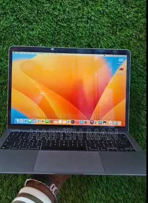 New Laptop Apple MacBook Air 2020 M1 8GB Apple M1 SSD 256GB