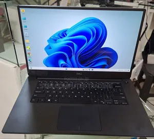 New Laptop Dell Precision 5540 16GB Intel Core I7 SSD 512GB