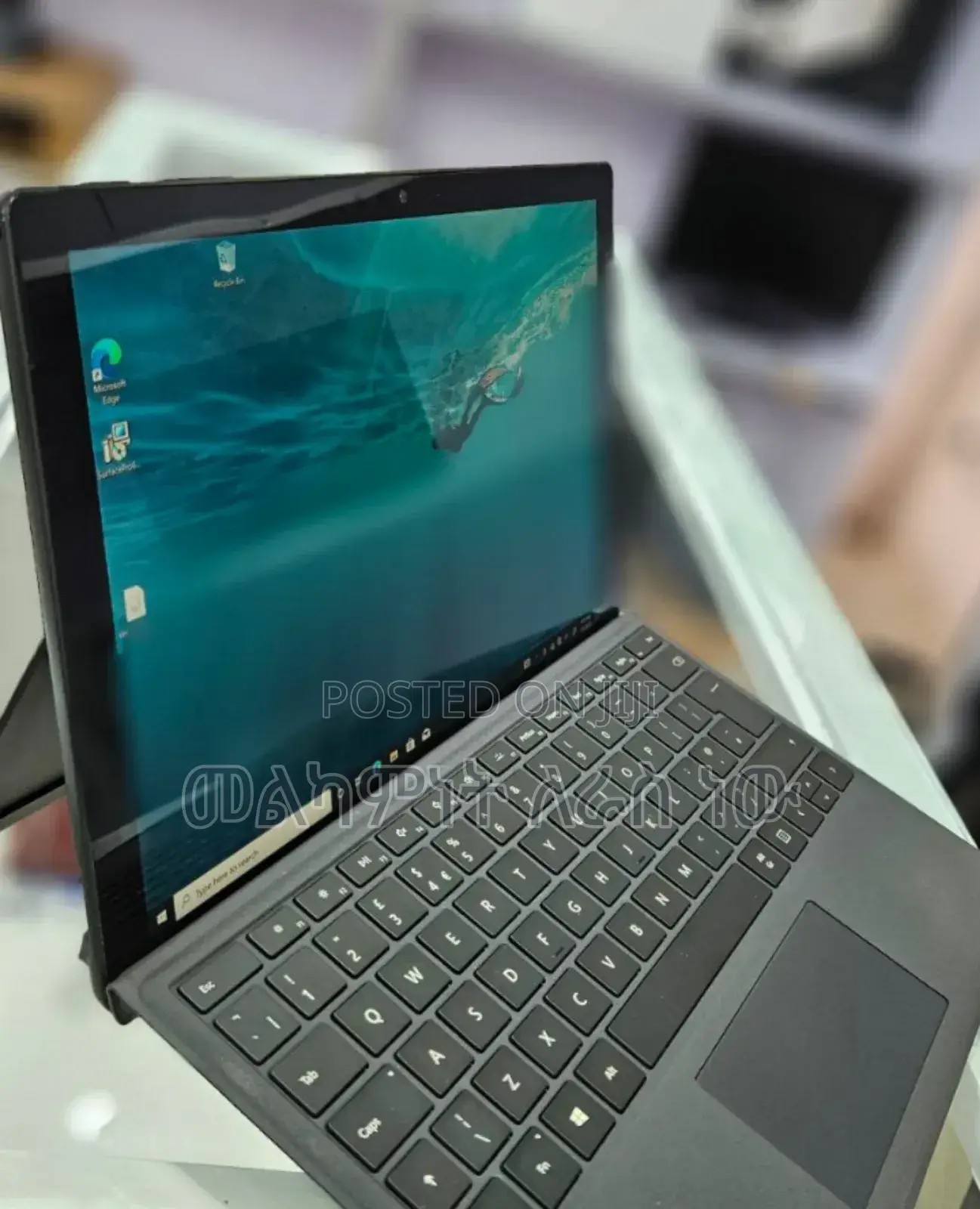 New Laptop Microsoft Surface Pro 6 8GB Intel Core I7 SSD 512GB